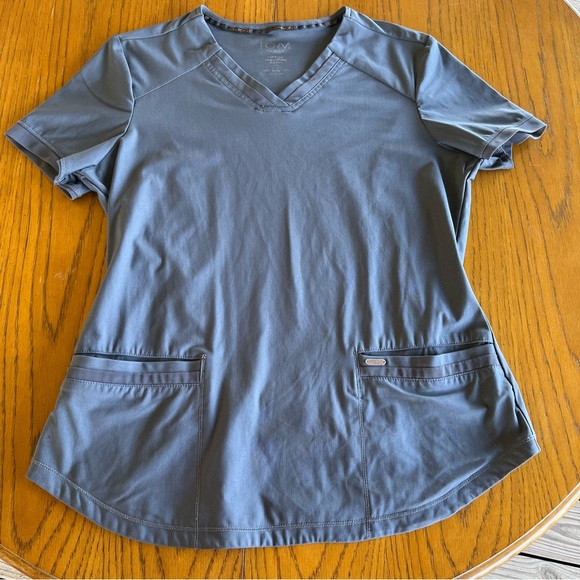 Cherokee Form V neck Scrub Top - Picture 2 of 8